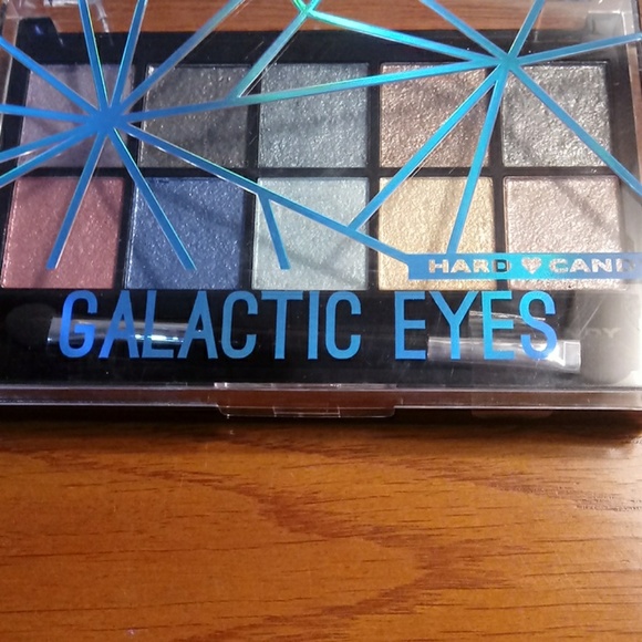 4 for 25.00 Hard candy eyeshadow. - Picture 2 of 4